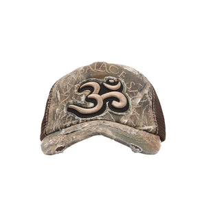 Om Distressed Trucker - Realtree Edge
