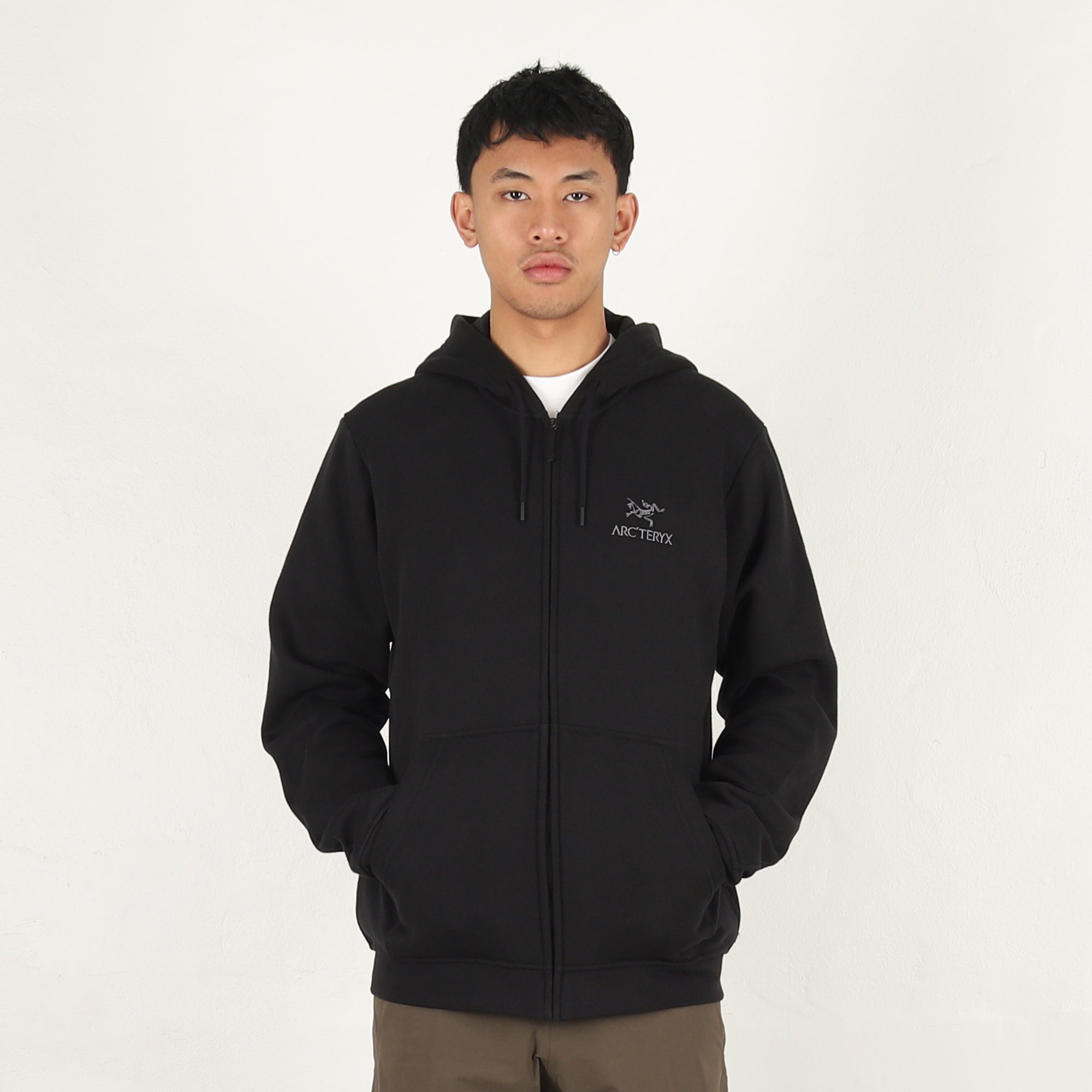 Emblem Fleece Full-Zip Hoody - Black – Supply Store