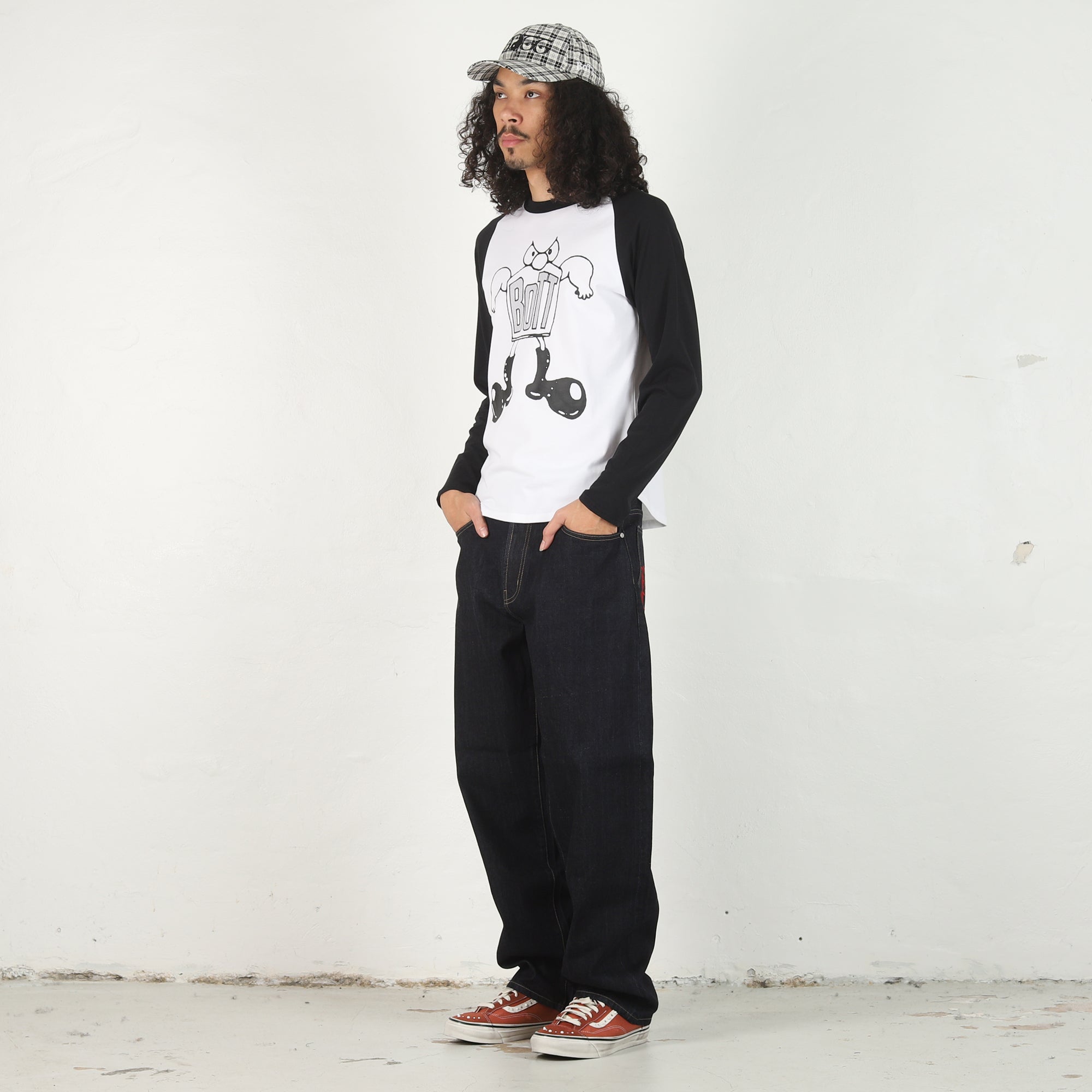 Big Boots Raglan L/S T-Shirt - White – Supply Store