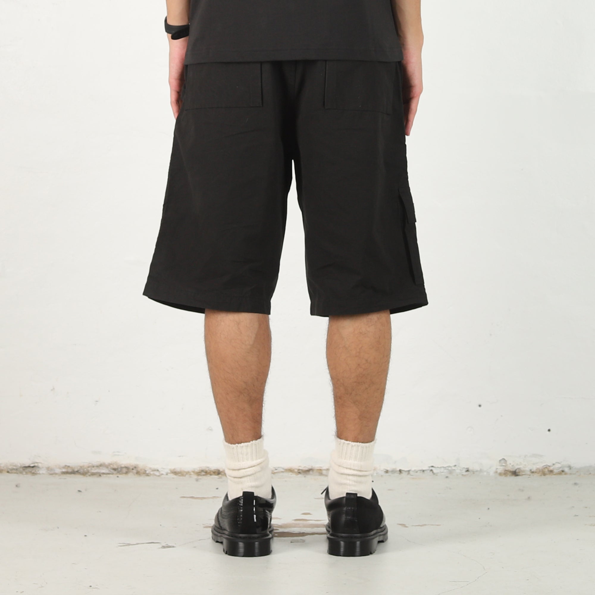パンツ PALACE OVER SHORT BLACK PALACE OVER SHORT BLACK SHORTS | PALACE SKATEBOARDS