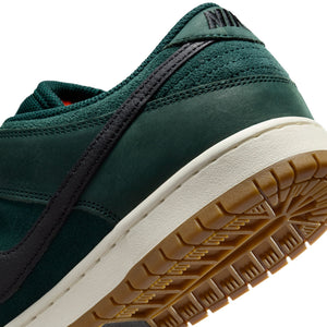 SB Dunk Low Pro - Deep Fir/Black