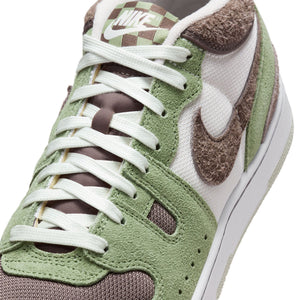 Nike Attack - Oil Green/Ironstone