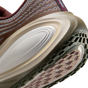 Vomero Plus - Off Noir/Pecan