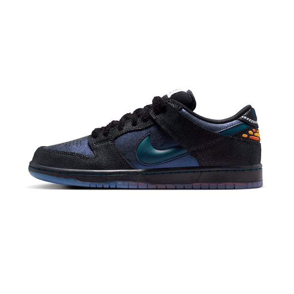 Nike SB Dunk Low x Bluetile Skateboards - Black